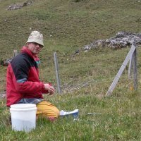 Urs A. Treier, field work in the Swiss Alps (Sangernboden, FR)